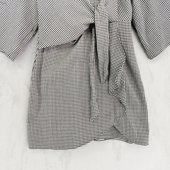Do+Be Houndstooth Knot Front Faux wrap Mini Dress P117 - Picture 2 of 8